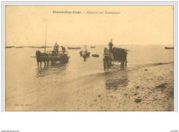 17.CHATELAILLON PLAGE.PECHEURS AUX BOUCHOLEURS - Châtelaillon-Plage