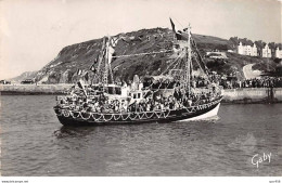 14. San67932. Port En Bessin. Le Polet. Bateau Entrant. N°63. Edition Gaby. Cpsm 9X14 Cm. - Port-en-Bessin-Huppain