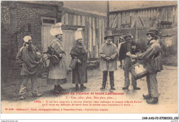 CAR-AADP2-14-0140 - LES GARS DE FALAISE ET LEUR LANTERNES - Falaise