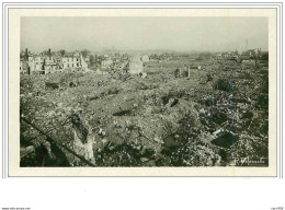 14.CAEN. 1944-1945.ENSEMBLE RUE FREMENTEL.PLACE D'ARMES ET LES QUAIS - Caen