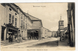 Bruyères En Vosges :  Rue De L'église Et Commerces    ///  Ref. Mai 24 ///  BO. 88 - Bruyeres