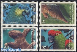 Grenada Grenadines 2000 Stamp Show 4v, Animals, Mint NH, Nature - Birds - Parrots - Grenada (1974-...)