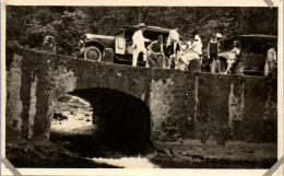 CP Carte Photo D'époque Photographie Vintage Groupe Automobile Voiture à Situer - Couples