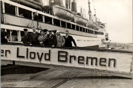 CP Carte Photo D'époque Photographie Vintage Bateau Marine Paquebot Lloyd Bremen - Paare