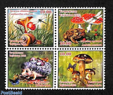 Tajikistan 2023 Mushrooms & Animals 4v [+], Mint NH, Nature - Animals (others & Mixed) - Butterflies - Frogs & Toads -.. - Champignons