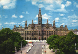 VIENNA, ARCHITECTURE, TOWN HALL, CARS, TOWER, AUSTRIA, POSTCARD - Sonstige & Ohne Zuordnung