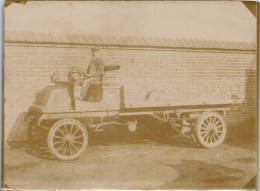 Photographie Photo Vintage Snapshot Amateur Automobile Camion Camionnette - Eisenbahnen