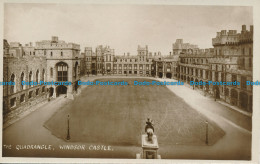 R118786 The Quadrangle. Windsor Castle. P. Harrison. RP - Monde