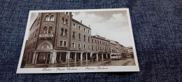 CARTOLINA MESTRE- PIAZZA UMBERTO I- PALAZZO BARBARO- 1937- FORMATO PICCOLO NON VIAGGIATA - Venezia (Venice)