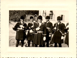 Photographie Photo Vintage Snapshot Amateur Vénerie Chasse à Courre Cor Sonneur  - Beroepen