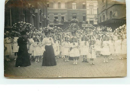 Carte-Photo De TAMINES ??? - Photo De Groupe De Fillettes Lors D'une Fête - Other & Unclassified