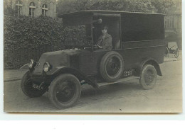 Carte-Photo - Femme Au Volant D'une Voiture Renault - Poste? - Autres & Non Classés