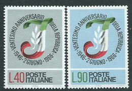 Italia, Italy, Italie, Italien 1966; Bandiera Italiana, Italian Flag (green, White, Red) In "I" . Serie Completa. - Timbres