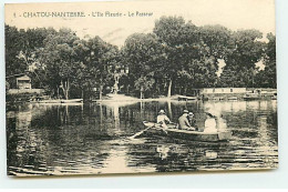 CHATOU-NANTERRE - L'Ile Fleurie - Le Passeur - Hommes, Et Une Femme Dans Une Barque - Chatou