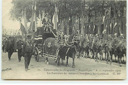 VERSAILLES - Catastrophe Du Dirigeable République, Le 25 Septembre 1909 - Les Funérailles Des Victimes - Les Corbillards - Versailles