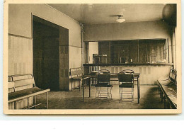 PARIS - Hôpital Foch - Rue Vergniaud - Salle D'attente - Bureau Des Entrées - Santé, Hôpitaux