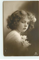 Enfant - Grete Reinwald - Fillette Avec L'air Triste - Portraits