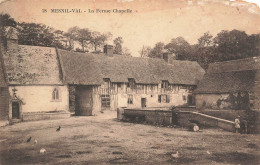 P1- 76 MESNIL VAM LA FERME CHAPELLE  ENFANTS ET POULES COIN ABIMEE - Mesnil-Val