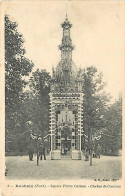 59 - Roubaix - Square Pierre Catteau - Clocher De Comines - Animée - CPA - Voir Scans Recto-Verso - Roubaix