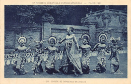 Indonesia - BALI - Group Of Balinese Dancers At The Colonial Exhibition In Paris (France) In 1931 - Indonesia