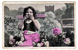 CPA ENFANT FILLETTE ENVOYANT UN BAISER (FLEURS, MAINS) (1365)_CP451 - Scènes & Paysages