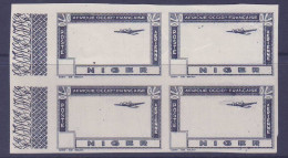 Niger PA1 Avion En Vol Bloc De 4 Sans Valeur Outremer Non Dentelé - Unused Stamps