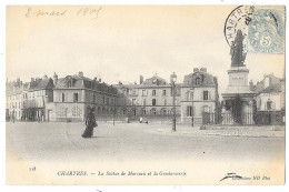 Cpa. 28 CHARTRES - Statue De Marceau Et La Gendarmerie (Petite Animation) 1905  N° 113  Ed. ND - Chartres