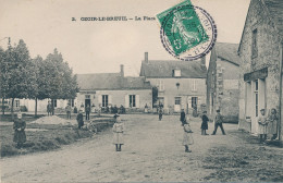 Ozoir Le Breuil (28 Eure Et Loire) La Place - Café De La Place épicerie Et Allez Y Cafetier - Machine A Vapeur A Gauche - Autres & Non Classés