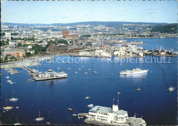 71669303 Oslo Norwegen Panorama Hafen Schiffe Restaurants Fliegeraufnahme Oslo N - Norwegen