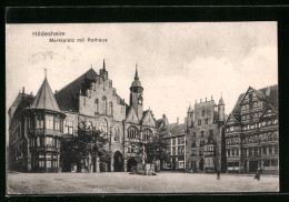 AK Hildesheim, Marktplatz Mit Rathaus  - Hildesheim