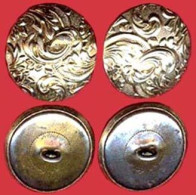 ** LOT  2  JOLIS  BOUTONS ** - Knopen