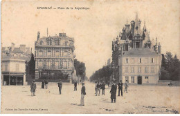 EPERNAY - Place De La République - Très Bon état - Epernay