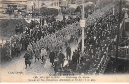 CHALONS SUR MARNE - Faubourg De Marne - Passage De 500 Prisonniers Allemands - Guerre 1914 1916 - état - Châlons-sur-Marne