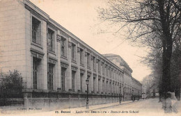 DOUAI - Ecole Des Beaux Arts - Très Bon état - Douai