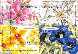 Switzerland 2001 Flowers, Joint Issue With Singapore S/s, Mint NH, Nature - Various - Flowers & Plants - Joint Issues - Nuevos