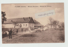 CPA - 25 - FLAGEY (Doubs) - MAISON BOURGON - Entrée Du Village, Homme Avec Fusil Sur L'épaule - CARTE RARE 1924 - Autres & Non Classés