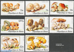 Guinea, Republic 1977 Mushrooms 8v, Mint NH, Nature - Mushrooms - Hongos