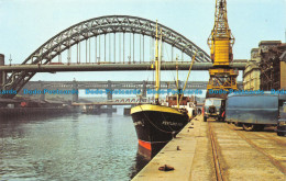 R124409 Three Bridge. Newcastle Upon Tyne - Monde