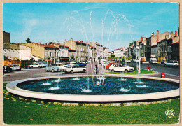 6671 / ⭐ CASTRES Tarn Un Des Nouveaux Aspects De La Ville Avec Ses Fontaines Automobiles 1975s - APA POUX  - Castres