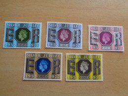 Grande Bretagne Great Britain Elizabeth II Silver Jubilee Neuf 1977 Großbritannien Brittannië Gran Bretaña Gran Bretagna - Unused Stamps