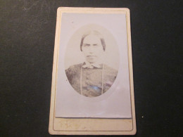 PHOTO CDV Femme En Medaillon Cliche Non Signe  - Alte (vor 1900)