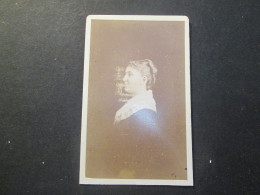 PHOTO CDV Femme De Profil Cliche BERTHIER PARIS  - Anciennes (Av. 1900)