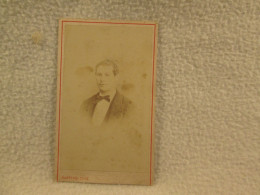 PHOTO CDV - Homme Nœud Papillon Cliche BASTIDE PARIS  REF/PH139 - Oud (voor 1900)