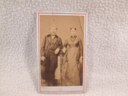 PHOTO CDV - Couple Cliche Anonyme  REF/PH013 - Old (before 1900)