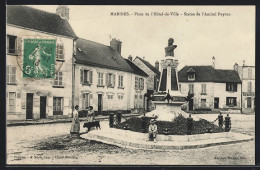 CPA Marines, Place De L`Hôtel-de-Ville, Statue De L`Amiral Peyron  - Marines