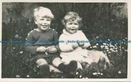 R123886 Old Postcard. Kids In The Garden - World