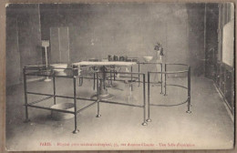 CPA 75 - PARIS - Hôpital Privé Médico Chirurgical - Une Salle D' Opération - TB PLAN Instruments Table Etc... Santé - Gezondheid, Ziekenhuizen