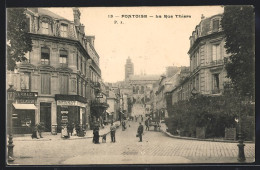 CPA Pontoise, La Rue Thiers  - Pontoise