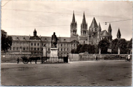 14 CAEN  Carte Postale Ancienne [REF 51871] - Other & Unclassified