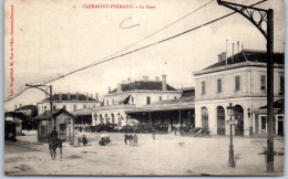 63 CLERMONT FERRAND  Carte Postale Ancienne [REF 52418] - Other & Unclassified